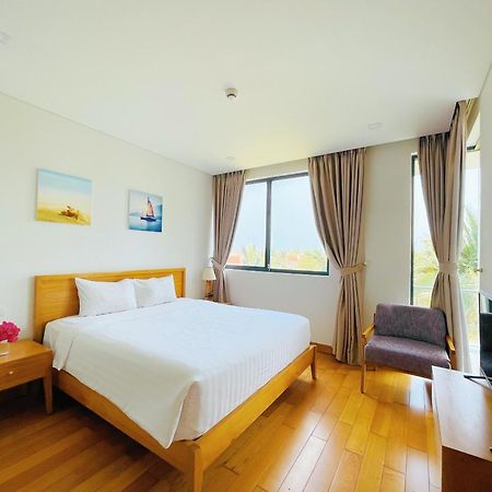 Diamond Beach Villa Da Nang Buitenkant foto