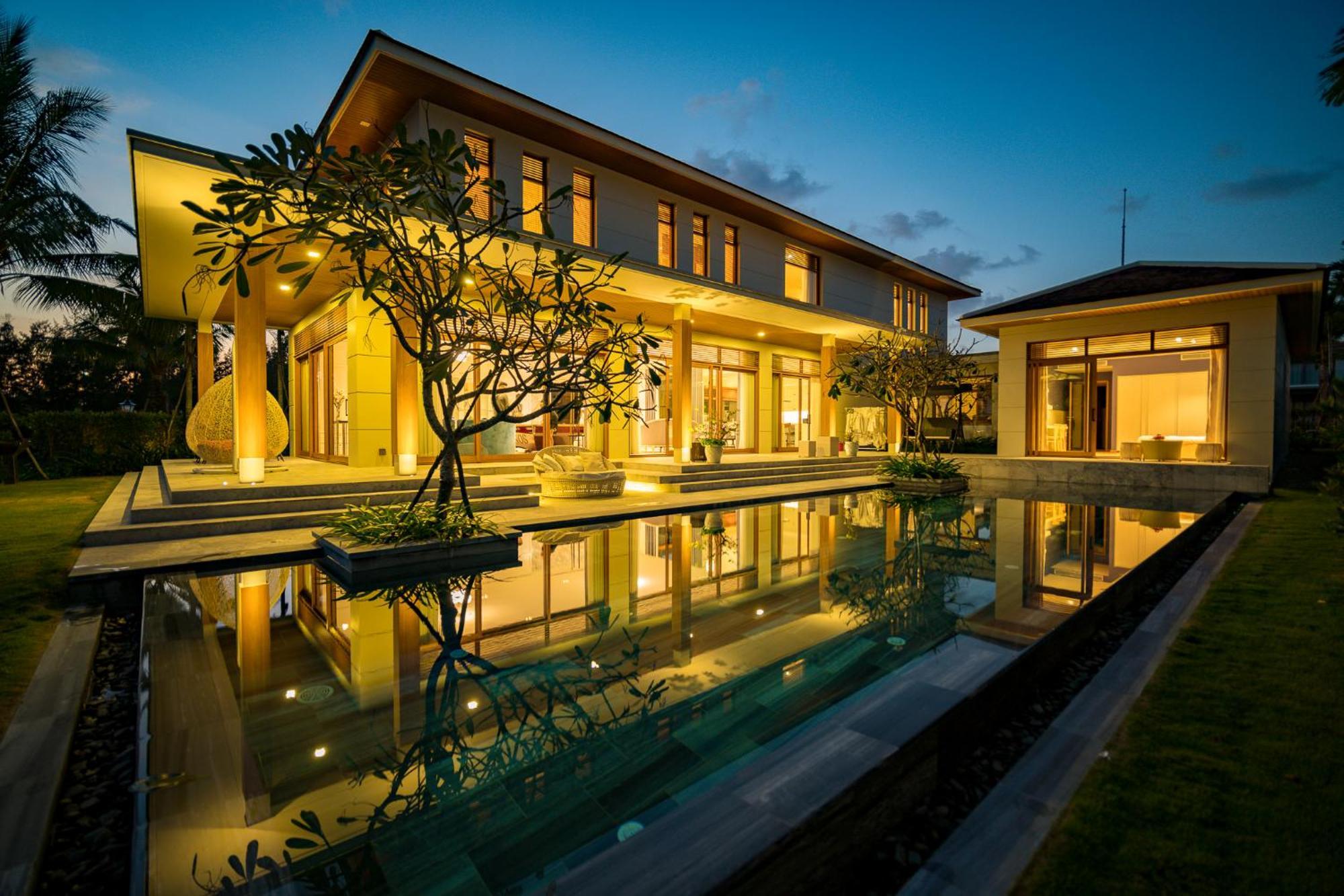 Diamond Beach Villa Da Nang Buitenkant foto