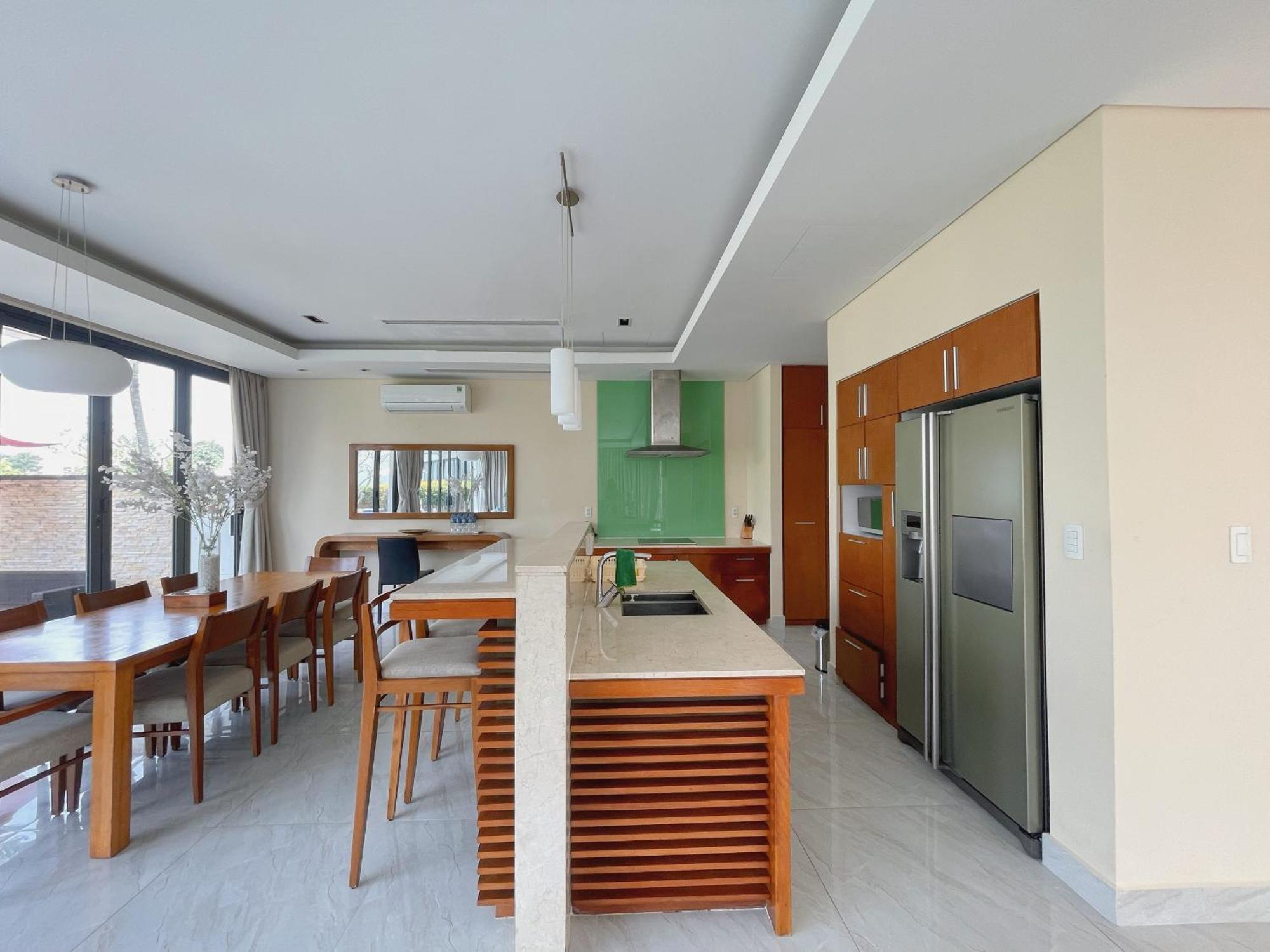 Diamond Beach Villa Da Nang Buitenkant foto
