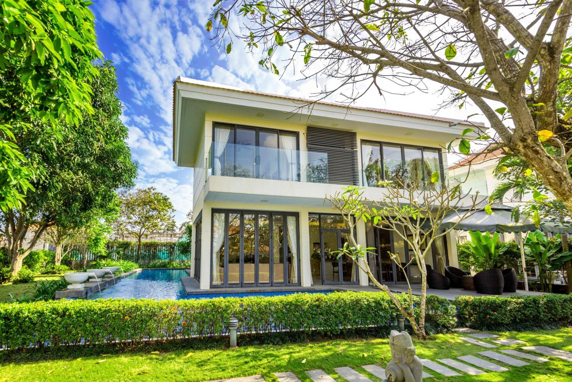 Diamond Beach Villa Da Nang Buitenkant foto