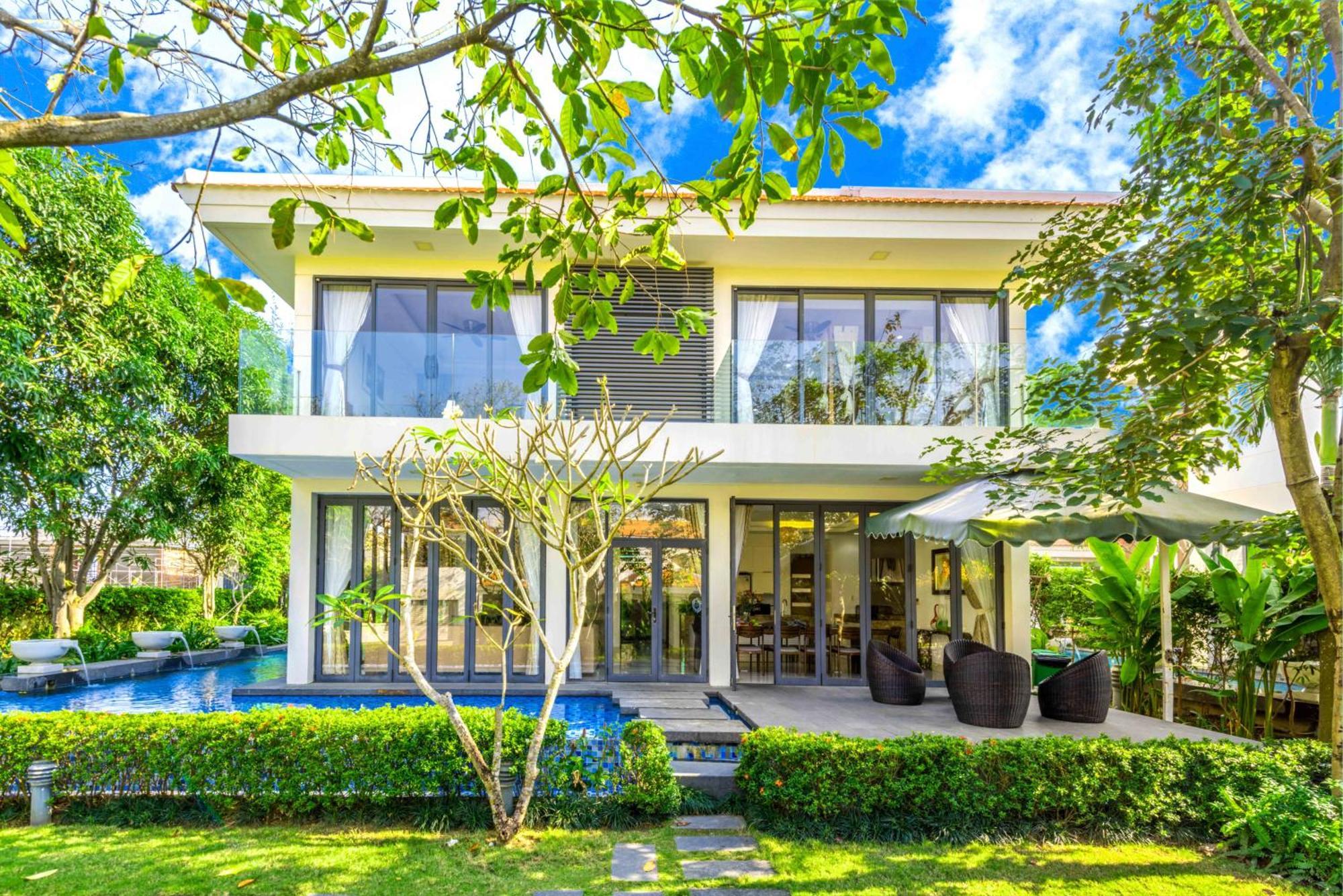 Diamond Beach Villa Da Nang Buitenkant foto