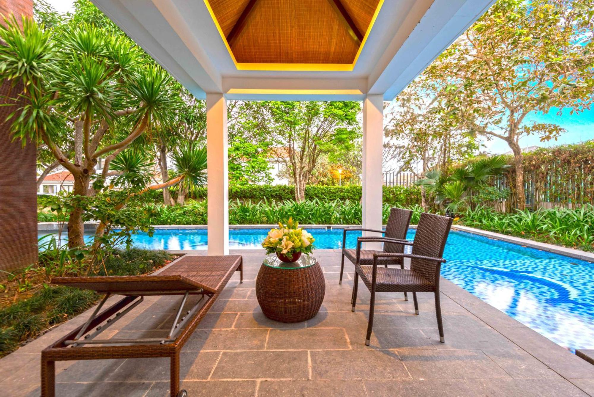 Diamond Beach Villa Da Nang Buitenkant foto